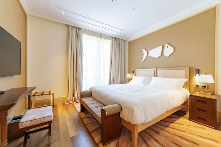 Image No.20-3 Bed Apartment for sale