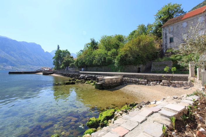 Image No.10-Maison de 2 chambres à vendre à Prcanj