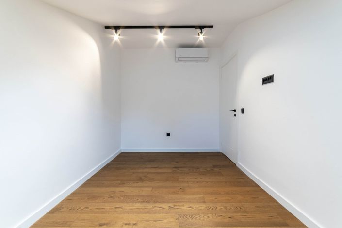 Image No.11-Appartement de 2 chambres à vendre à Tivat