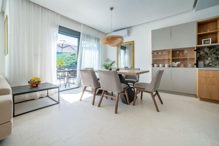 Image No.8-2 Bed Villa for sale