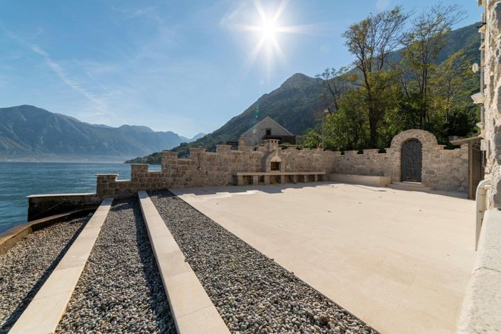 Image No.20-Un hôtel de 9 chambres à vendre à Kotor