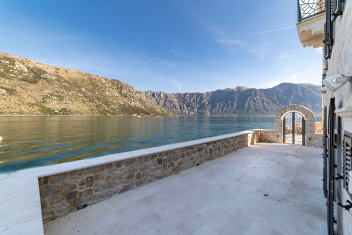 Image No.21-Un hôtel de 9 chambres à vendre à Kotor