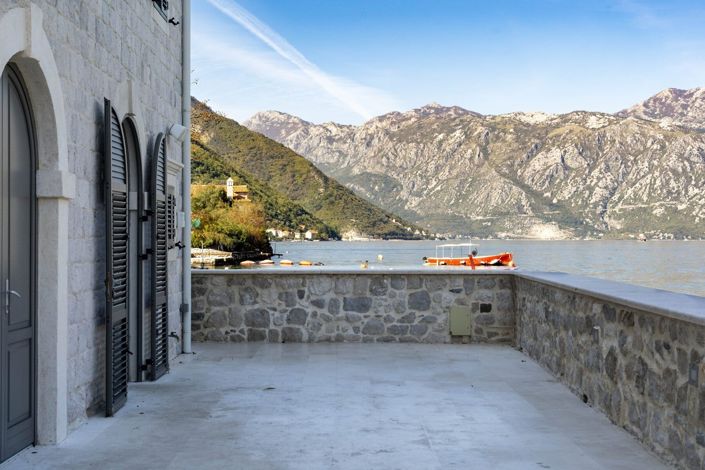 Image No.22-Un hôtel de 9 chambres à vendre à Kotor