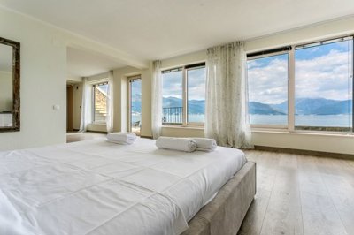 11-waterside-villa-krasici