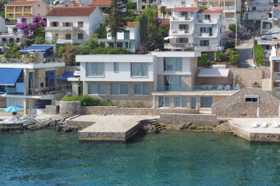 2-waterside-villa-krasici