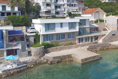 3-waterside-villa-krasici