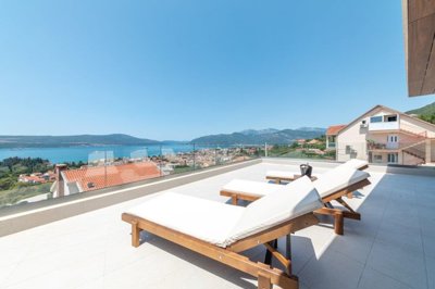 7-tivat-marici-an-exclusive-contemporary-vill
