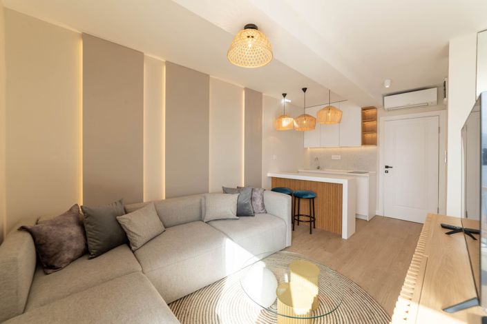 Image No.22-10 Bed Hotel for sale