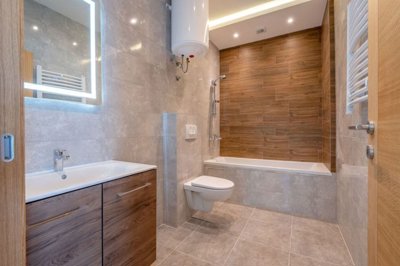 66366b10a941c086ea08549515-tivat2c-krasici-ne