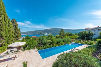 1 - Herceg Novi, Villa