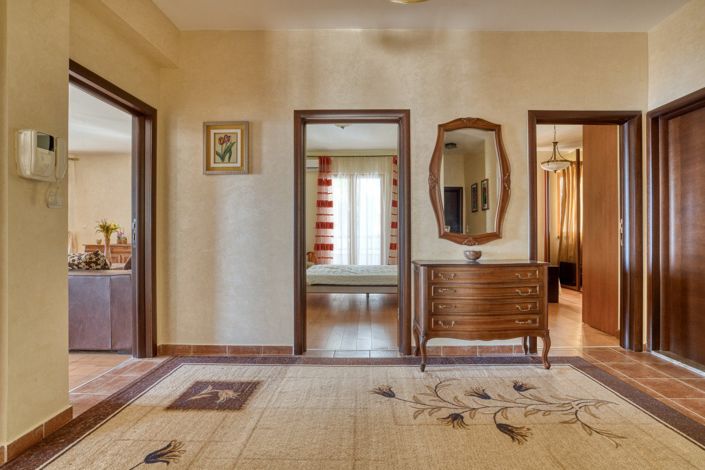 Image No.12-3 Bed Apartment for sale