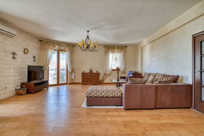 Image No.7-3 Bed Apartment for sale