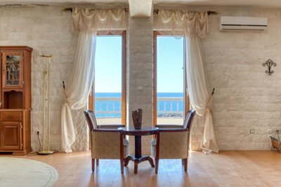 7-3bdr-apartment-sveti-stefan