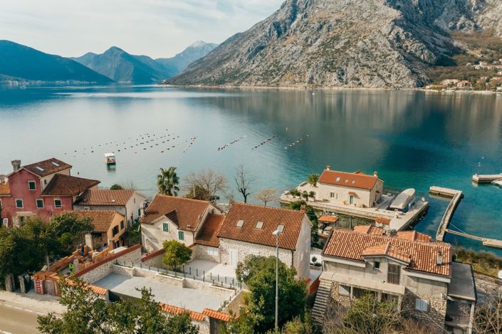 Image No.1-Villa de 5 chambres à vendre à Kotor