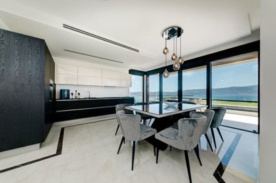9-tivat-marici-an-exclusive-contemporary-vill