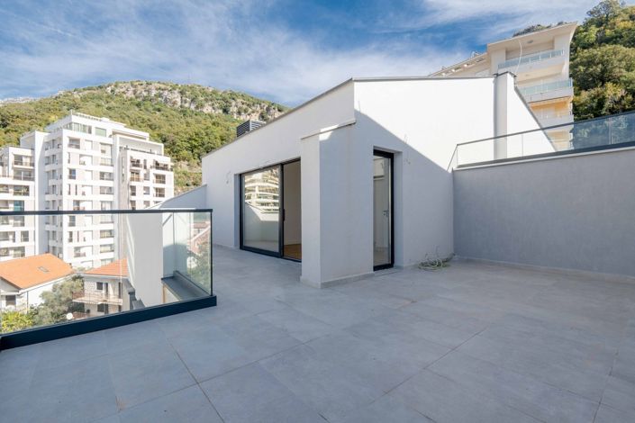 Image No.21-3 Bed Apartment for sale