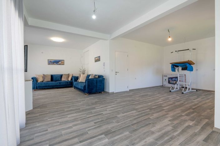 Image No.13-3 Bed Villa for sale