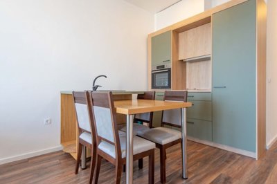 66253e70545c62a265aab73a820-20luxury20one20be