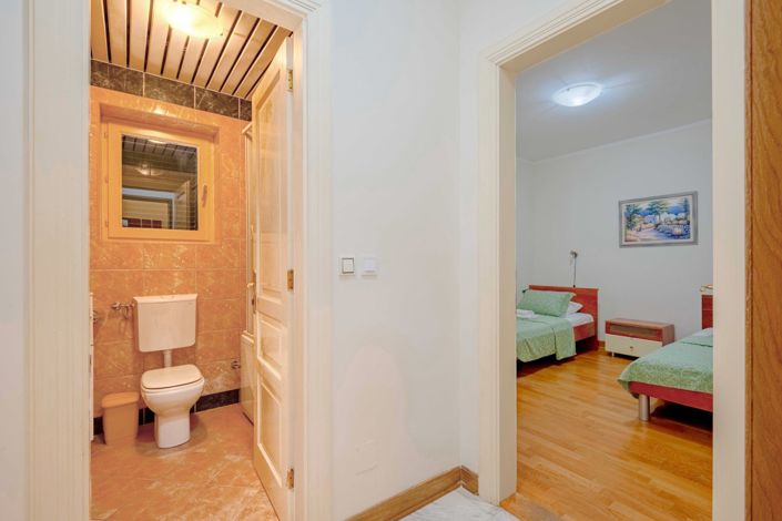 Image No.11-4 Bed Apartment for sale