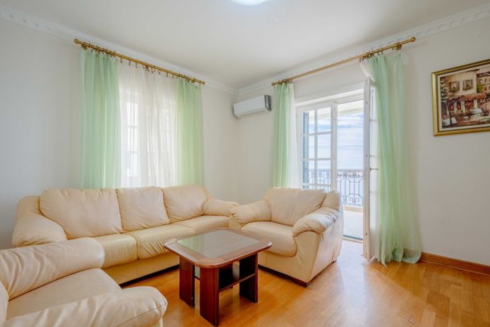 Image No.4-4 Bed Apartment for sale