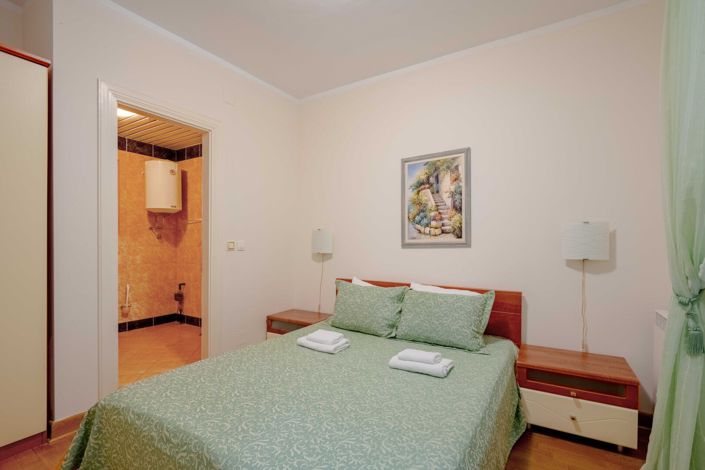 Image No.8-4 Bed Apartment for sale