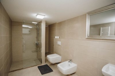 662559cfbcbfd3f344325c221620-20krasici20water