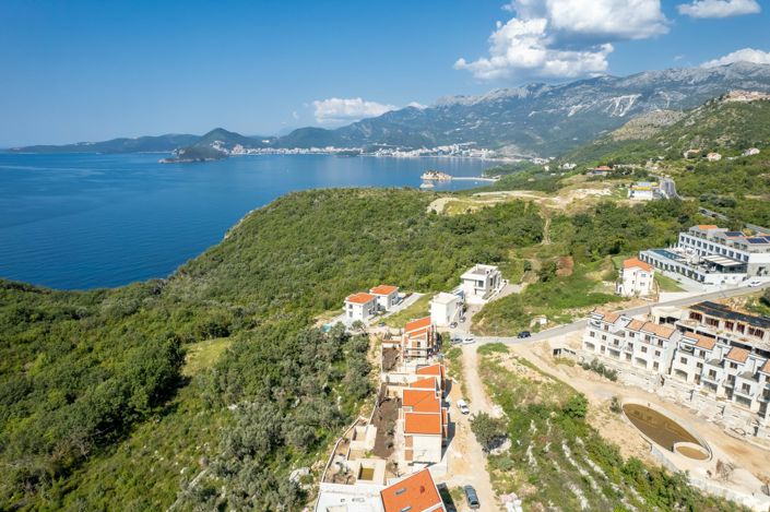 Image No.12-4 Bed House for sale