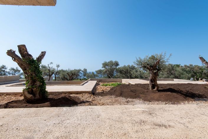 Image No.15-4 Bed House for sale