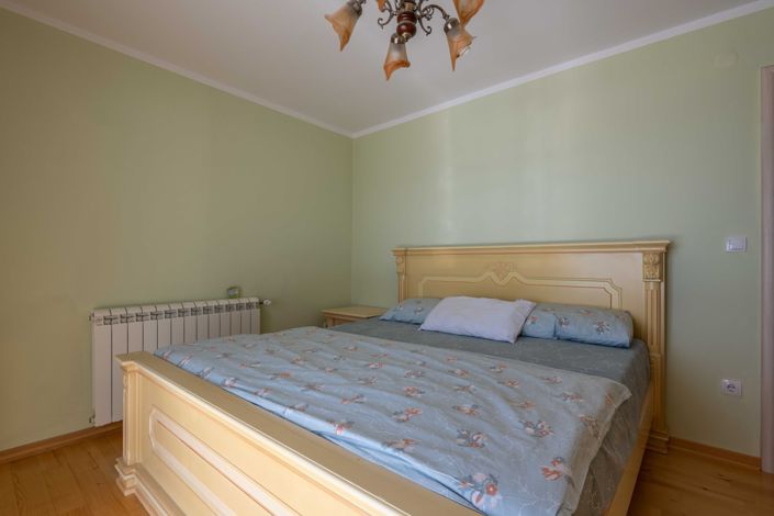 Image No.15-7 Bed Land for sale