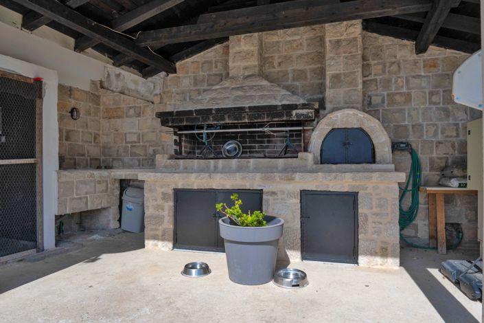 Image No.21-7 Bed Land for sale