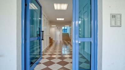 11-furnished-studio-apartment-with-parking-pl