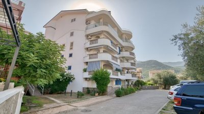 13-furnished-studio-apartment-with-parking-pl