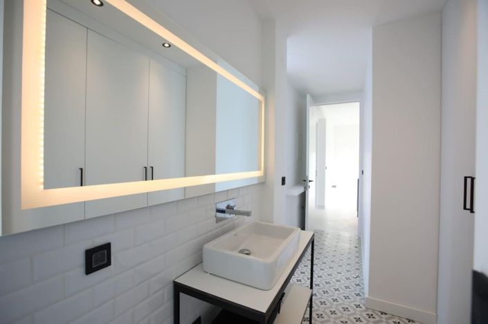 Image No.28-9 Bed Villa for sale