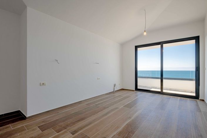 Image No.18-3 Bed Villa for sale