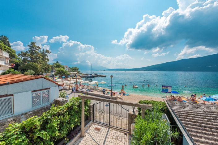 Image No.21-3 Bed House for sale