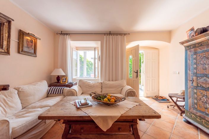 Image No.22-3 Bed House for sale