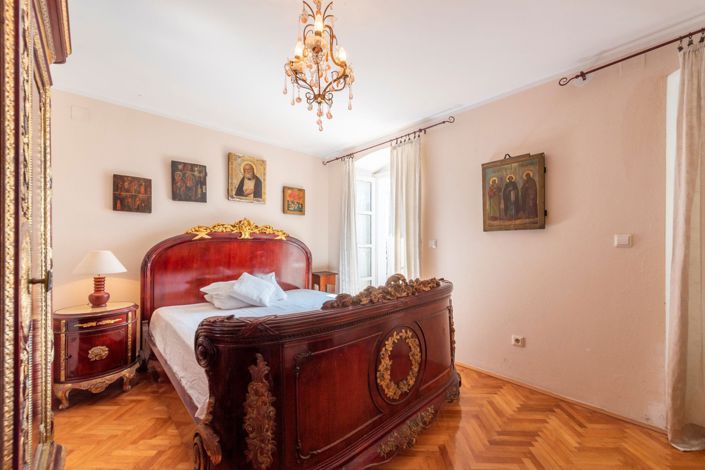 Image No.6-3 Bed House for sale