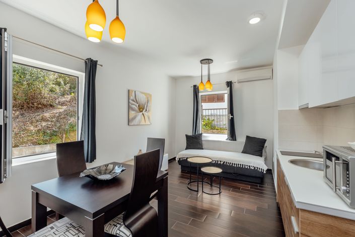 Image No.27-9 Bed Apartment for sale