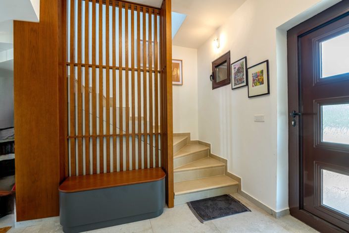 Image No.11-3 Bed House for sale