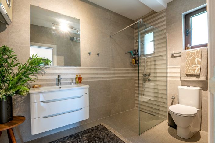 Image No.7-3 Bed House for sale