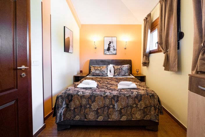 Image No.20-3 Bed Villa for sale