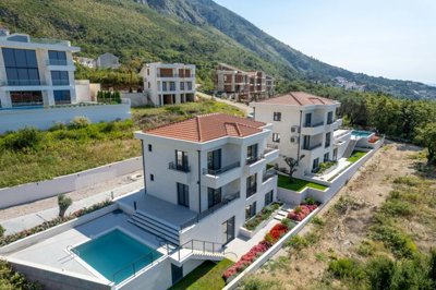 2-6-two-new-villas-with-sea-view-and-pools