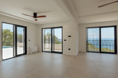 8-two-new-villas-with-sea-view-and-pools