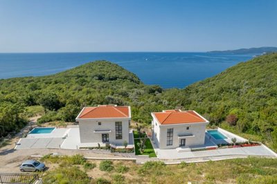 2-3-two-new-villas-with-sea-view-and-pools