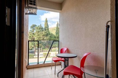 663f788ee5ade1ff23667bc09-one-bedroom-apartme