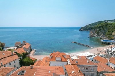 0-1-unique-apartment-in-budva-old-town