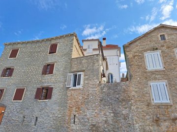 1-unique-apartment-in-budva-old-town