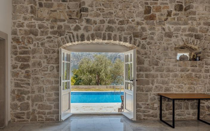 Image No.13-10 Bed Villa for sale