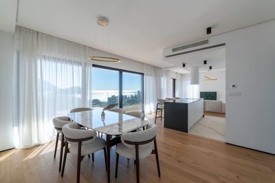 663f6e2a63c081c0c266792e8-luxury-3-bdr-apartm