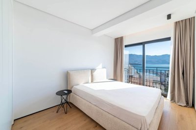 663f6e2c2635ad542d98182712-luxury-3-bdr-apart